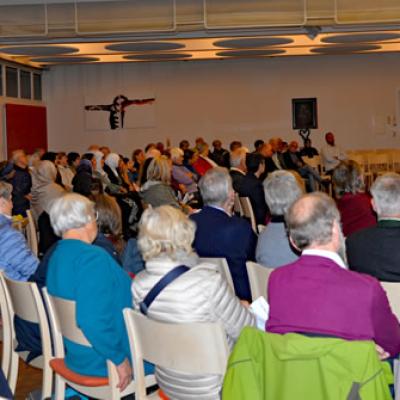 Uebersichtzuhoererinnen